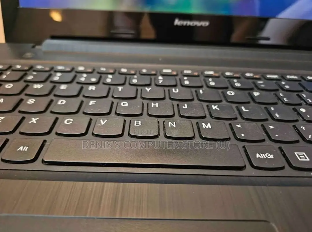 Laptop Lenovo IdeaPad Z710 4GB Intel Core I5 HDD 320GB