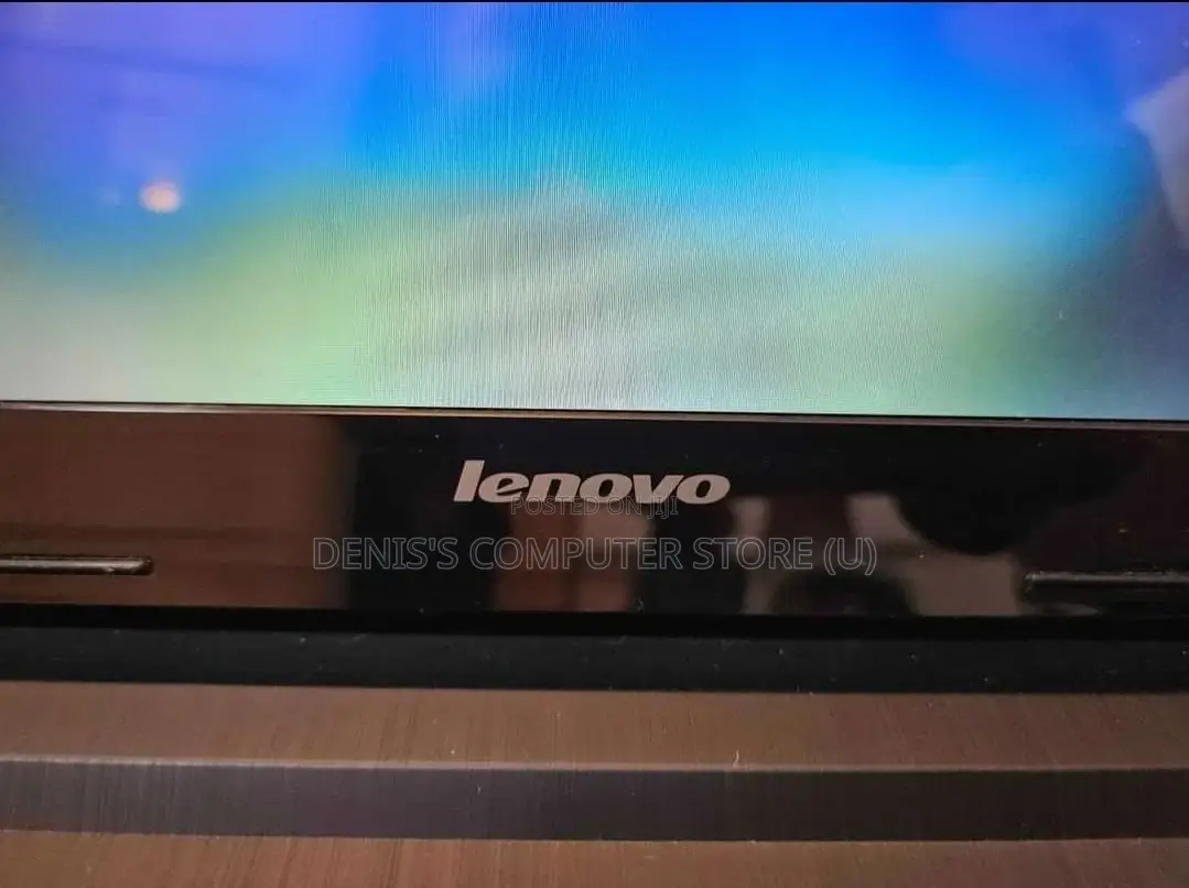 Laptop Lenovo IdeaPad Z710 4GB Intel Core I5 HDD 320GB