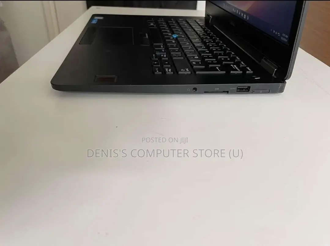 Laptop Dell Latitude E7470 6GB Intel Core I7 HDD+SSD 350GB