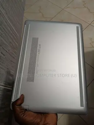 Laptop HP Pavilion 11 4GB Intel Core i3 HDD 256GB
