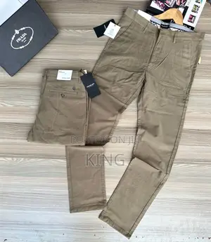 Friendly Stretch Kaki Pants
