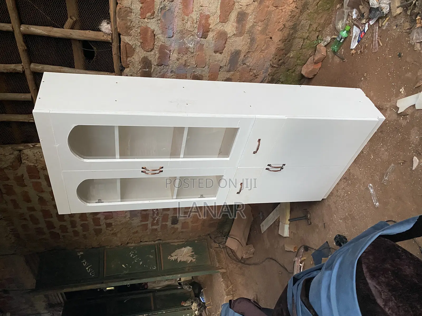 Two Door Sidebord