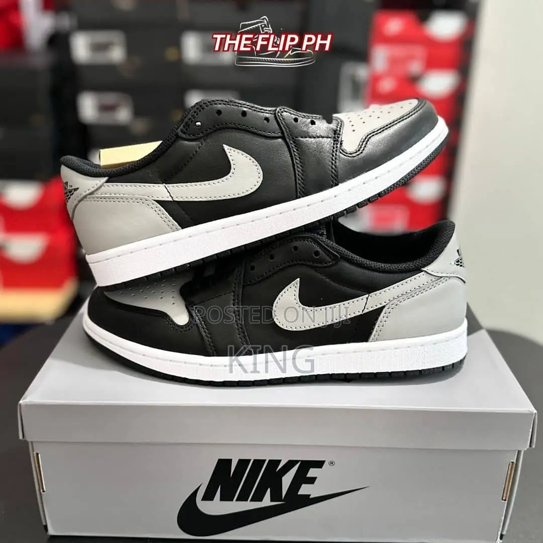 Capable Air Jordan 1low Shadow Sneakers