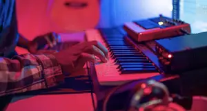 Music Production Lessons: Learn With a Professional