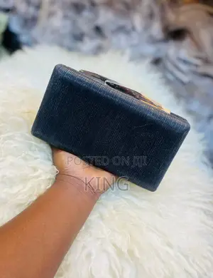 Fashionable Clutch Wallet