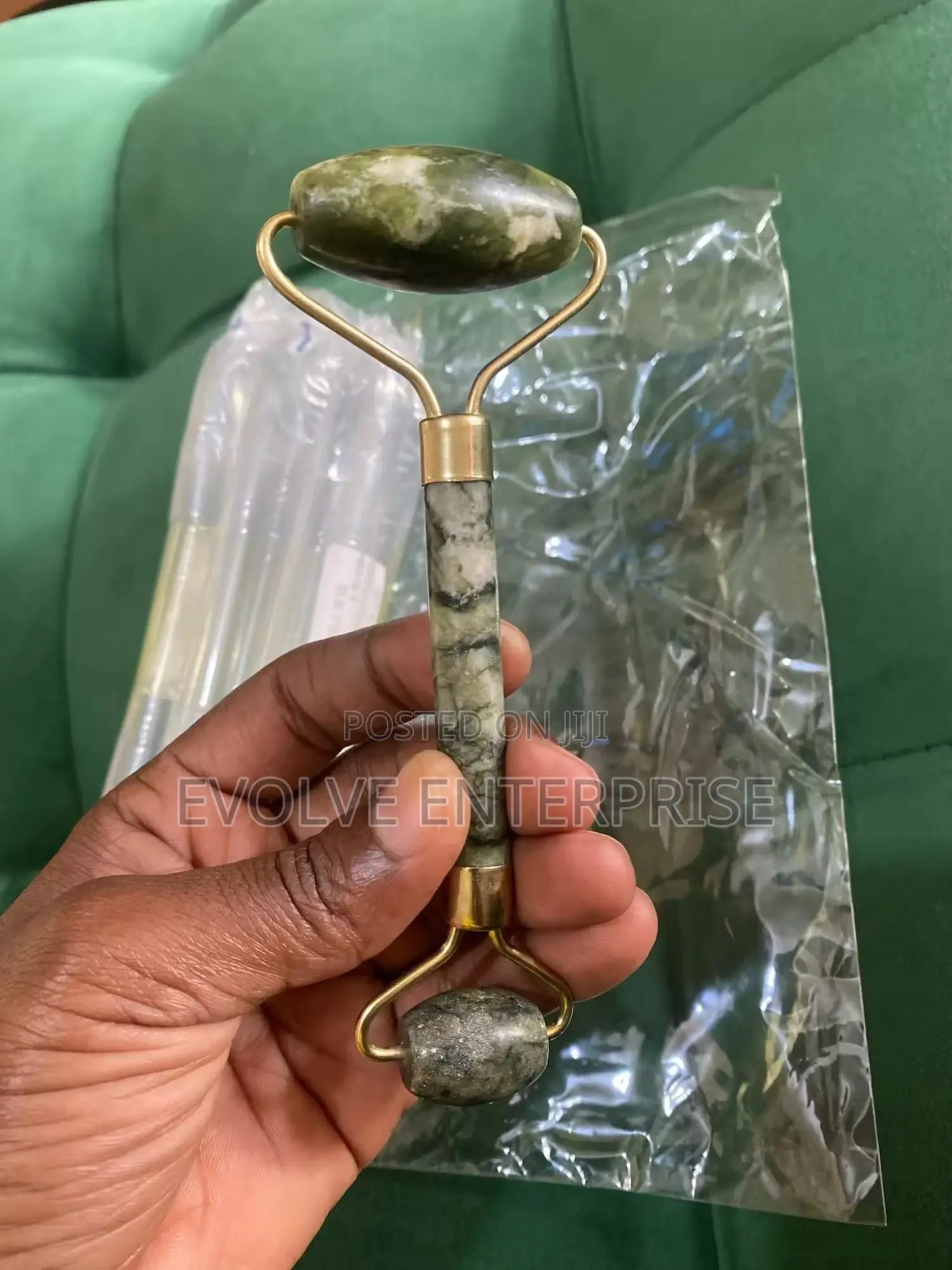 Natural Facial Roller Massager