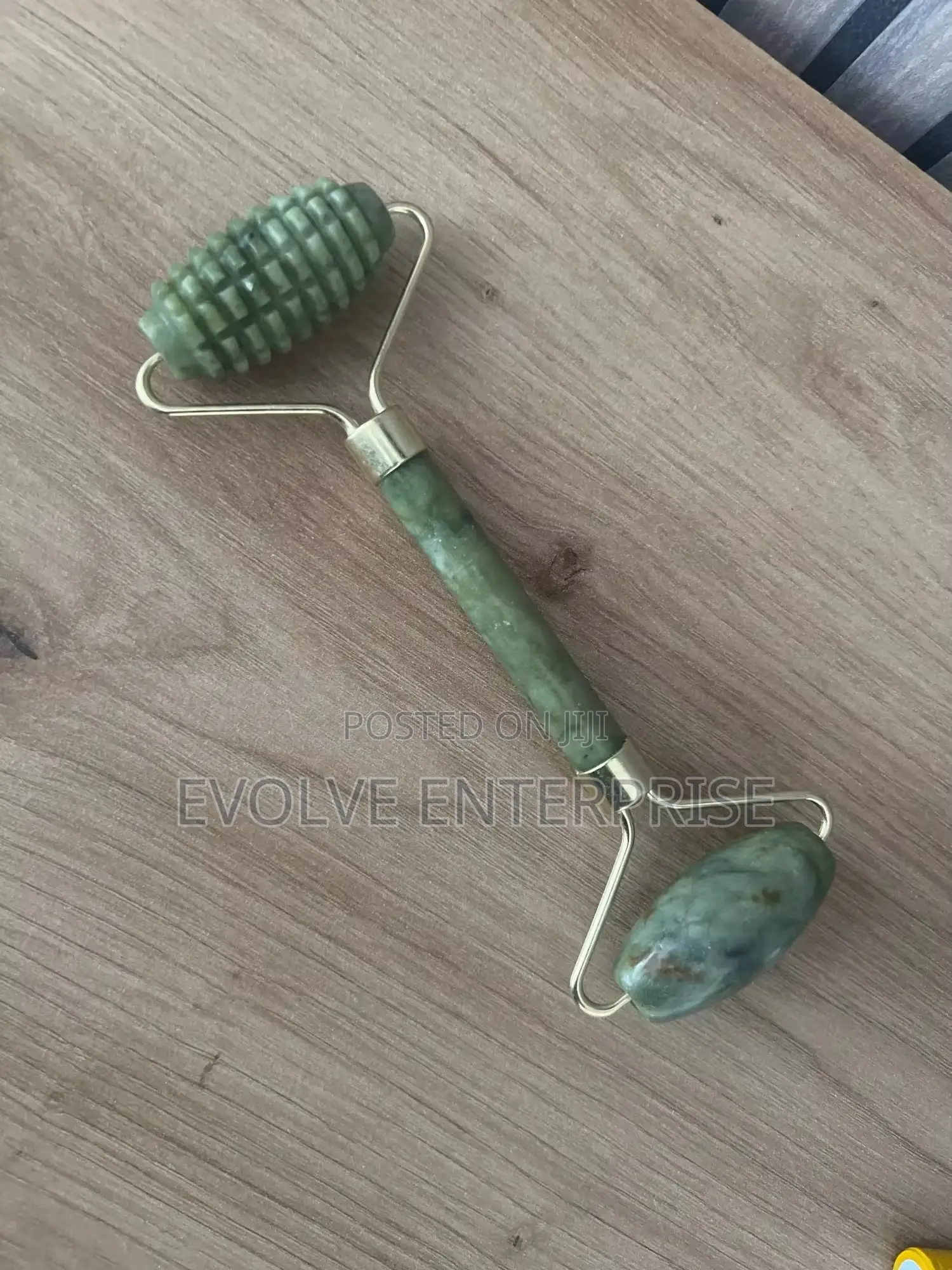 Natural Facial Roller Massager