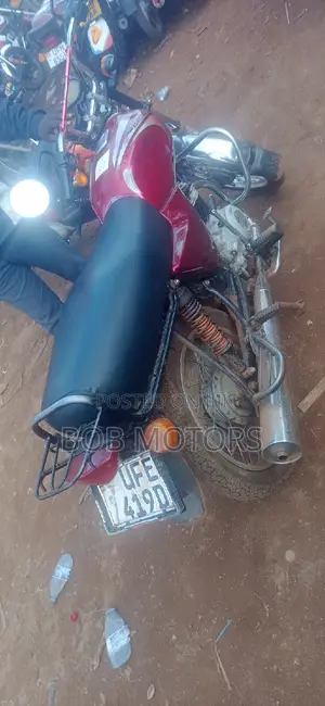 Bajaj Boxer 2021 Red