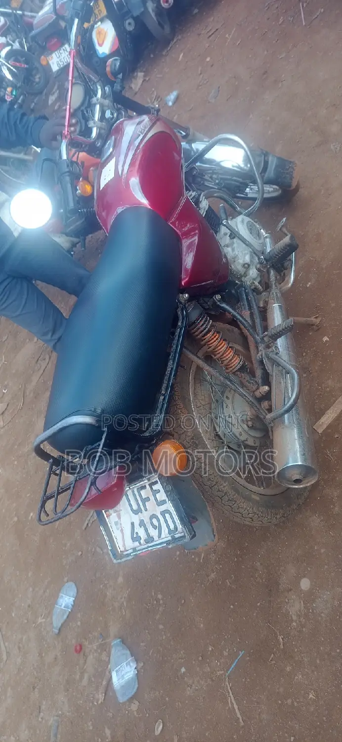 Bajaj Boxer 2021 Red