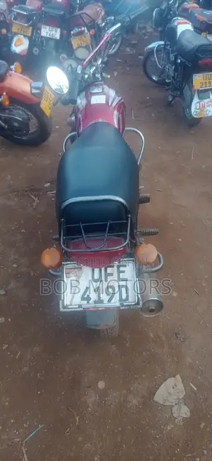 Bajaj Boxer 2021 Red