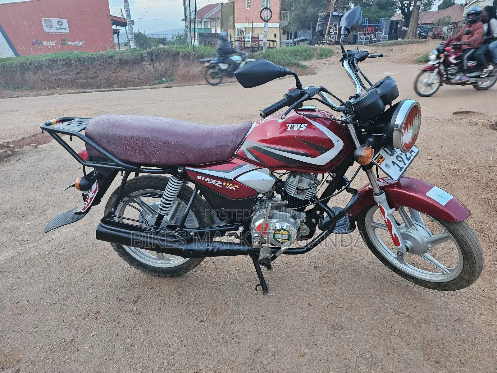 TVS HLX 125 2023 Red