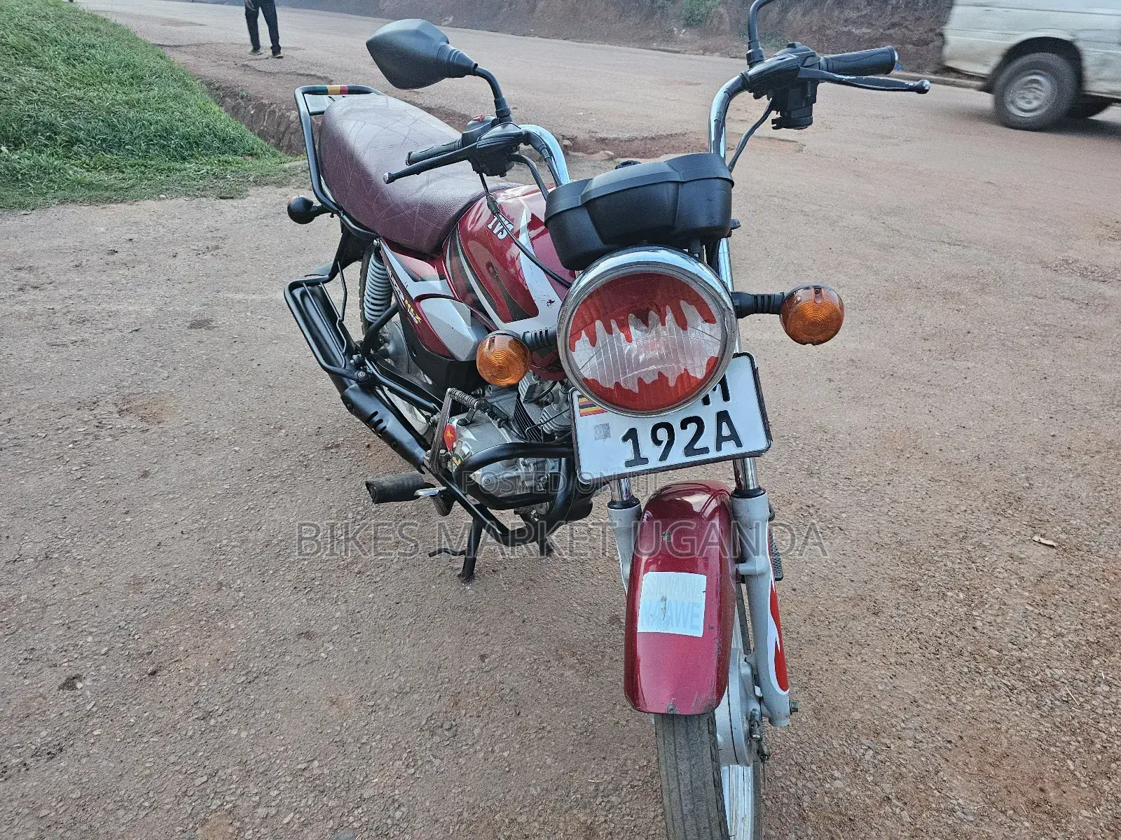 TVS HLX 125 2023 Red