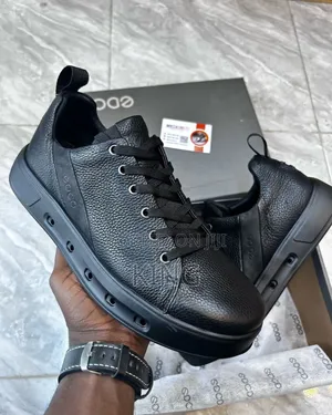 Ecco Street 720 Leather Sneakers