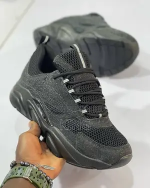 Soothing Dior B22 Black Sneakers