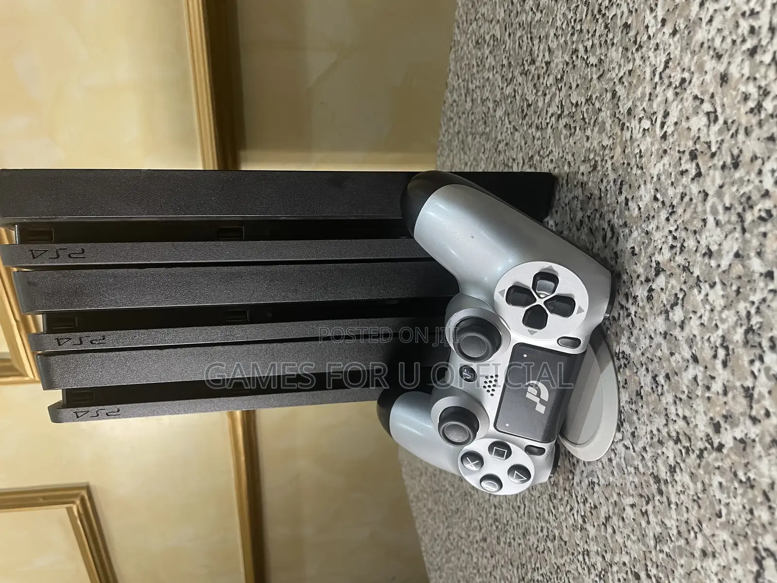 Ps4 Pro Chipped With a Controller