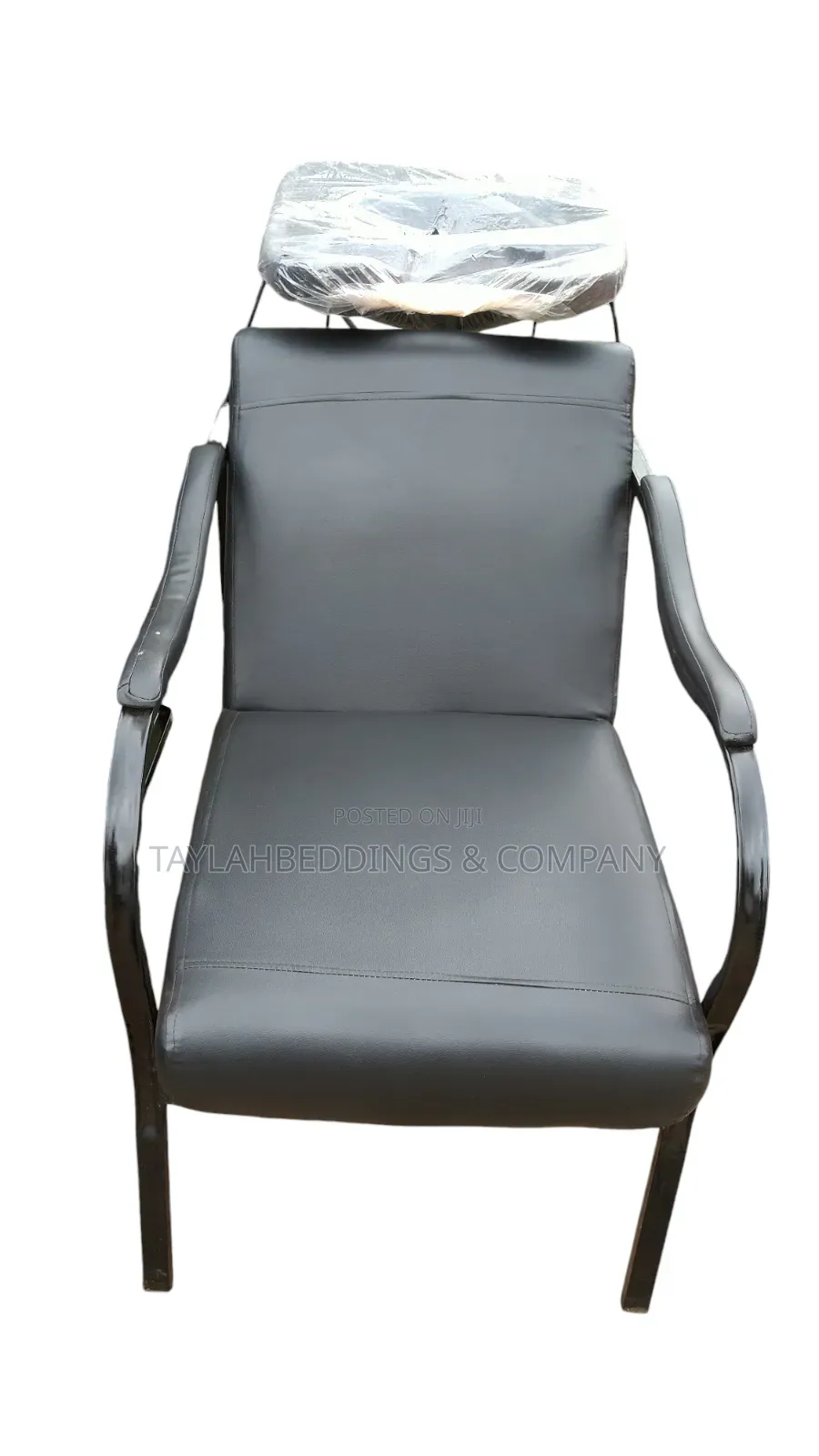 Saloon Sink Chair - Black