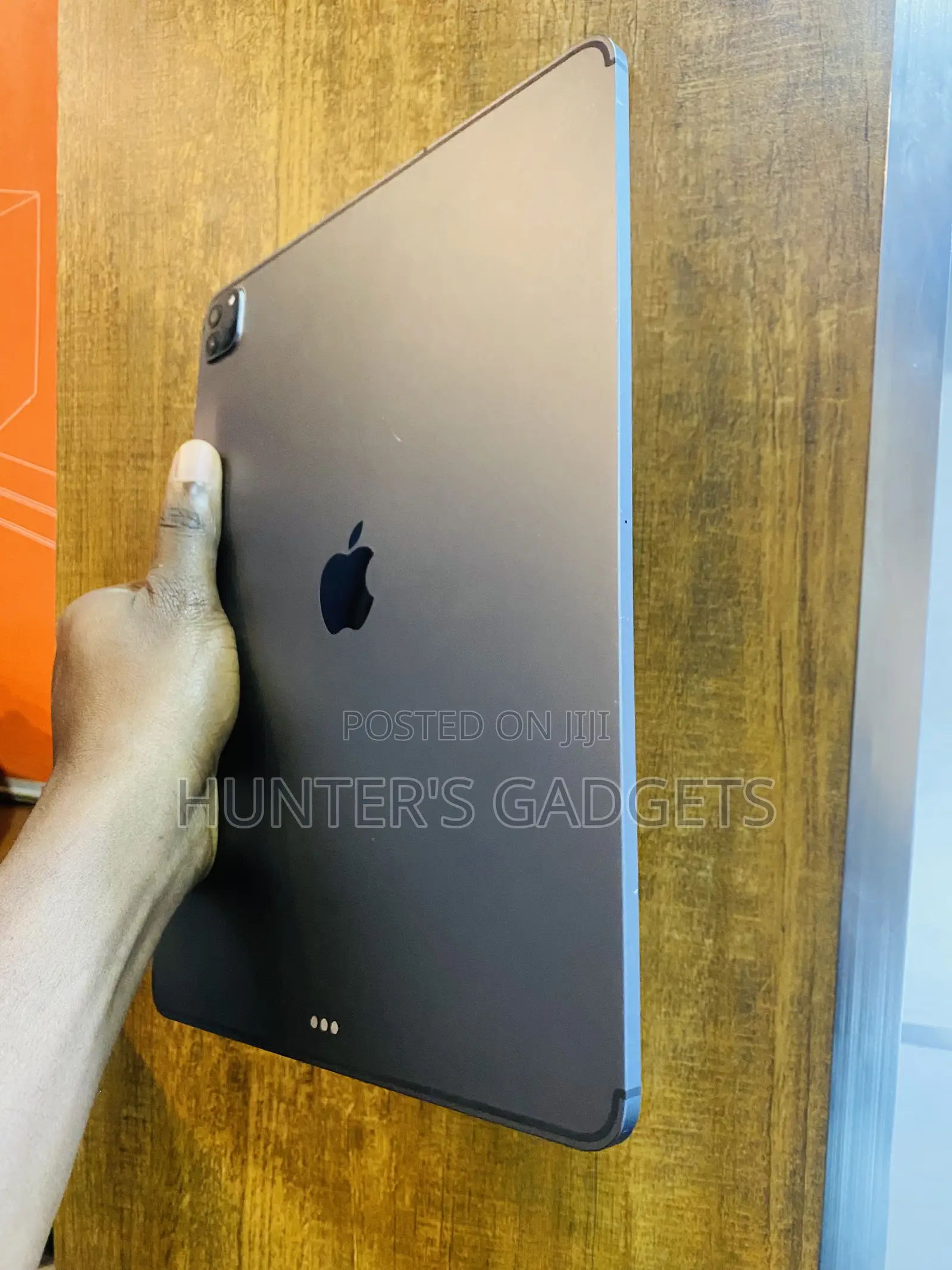 Apple iPad Pro 12.9 (2022) 128 GB Gray