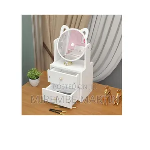 2 Layers Makeup and Accessory Safe With Mirror.