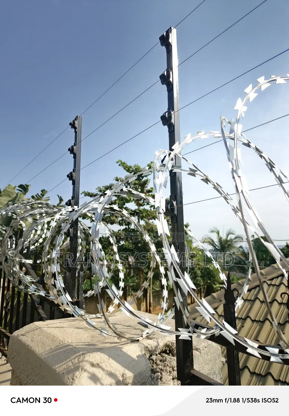Electric Fence System With Razor Wire