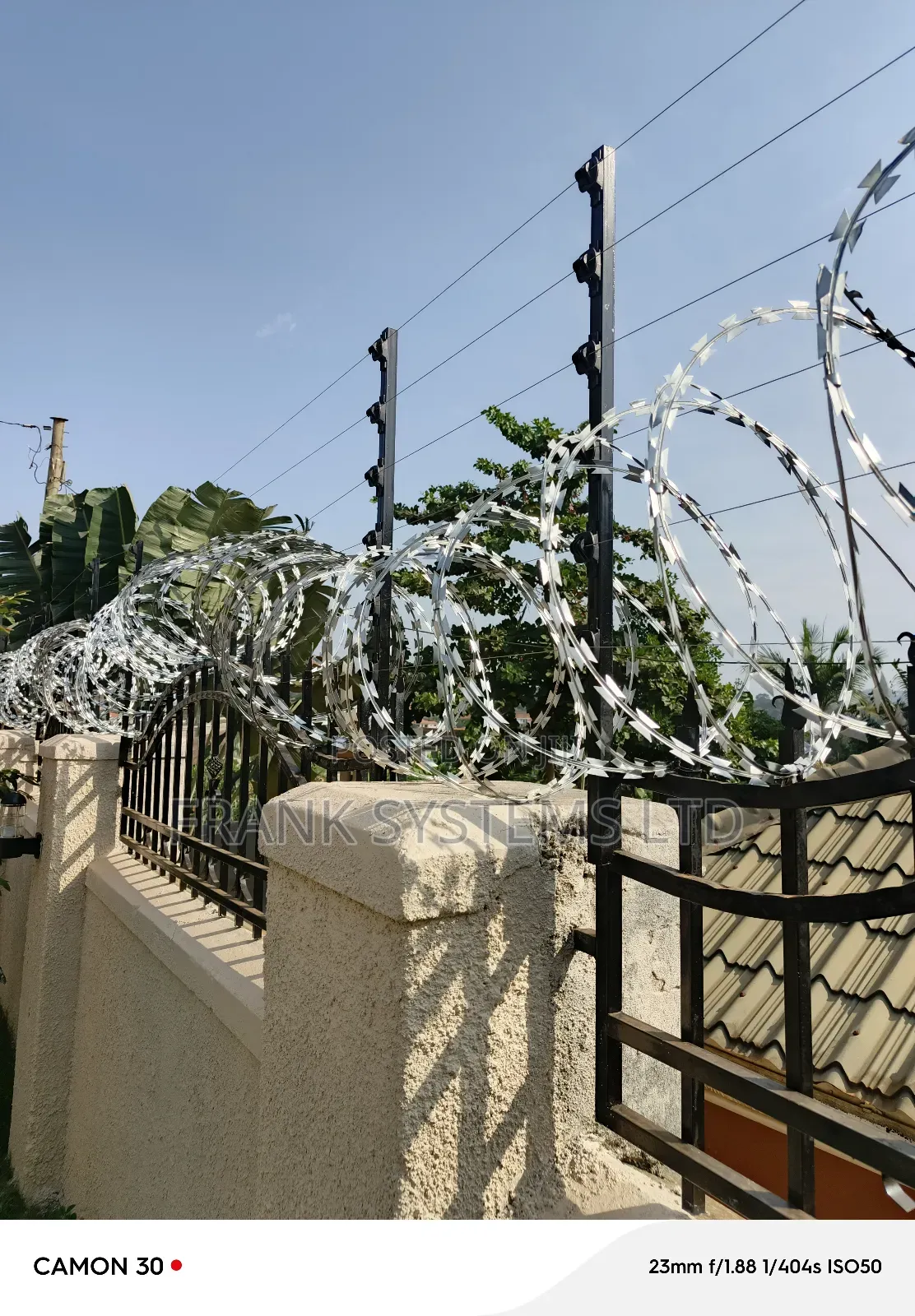 Electric Fence System With Razor Wire