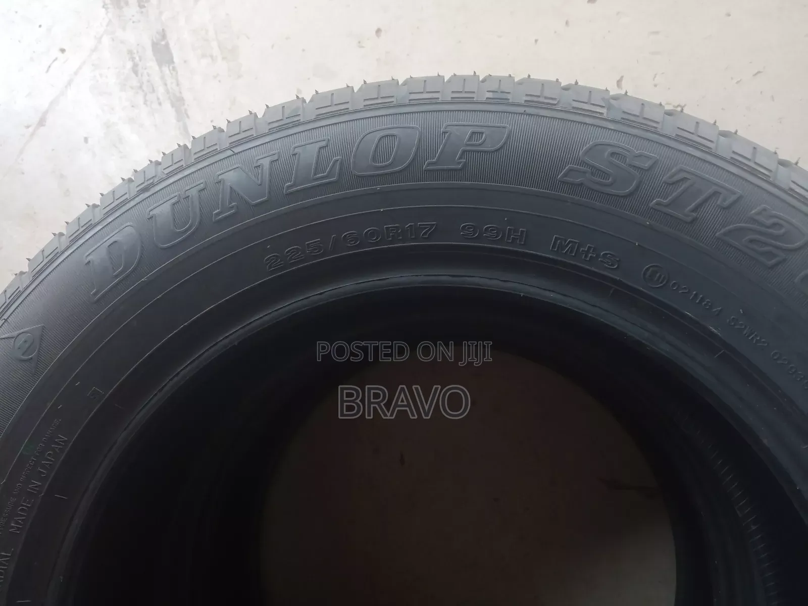 225/60r17 Dunlop Design ST20.