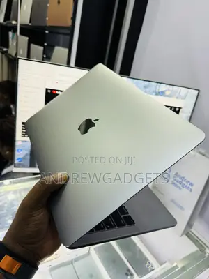 Laptop Apple MacBook Pro 2019 16GB Intel Core I5 SSD 256GB