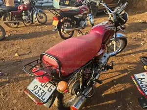 Bajaj Boxer 2023 Red