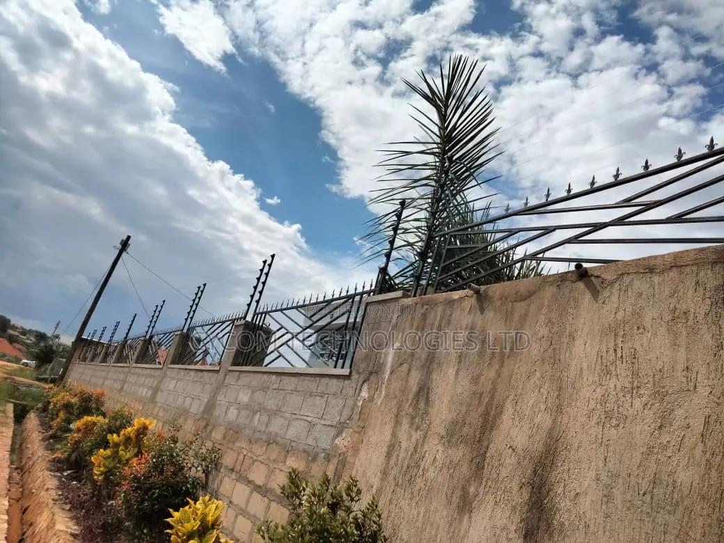 Electric Fence System