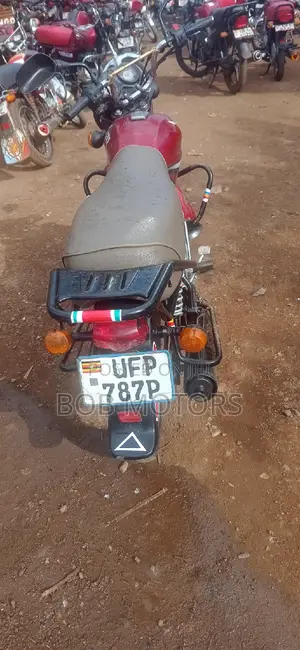 TVS HLX 125 2022 Red
