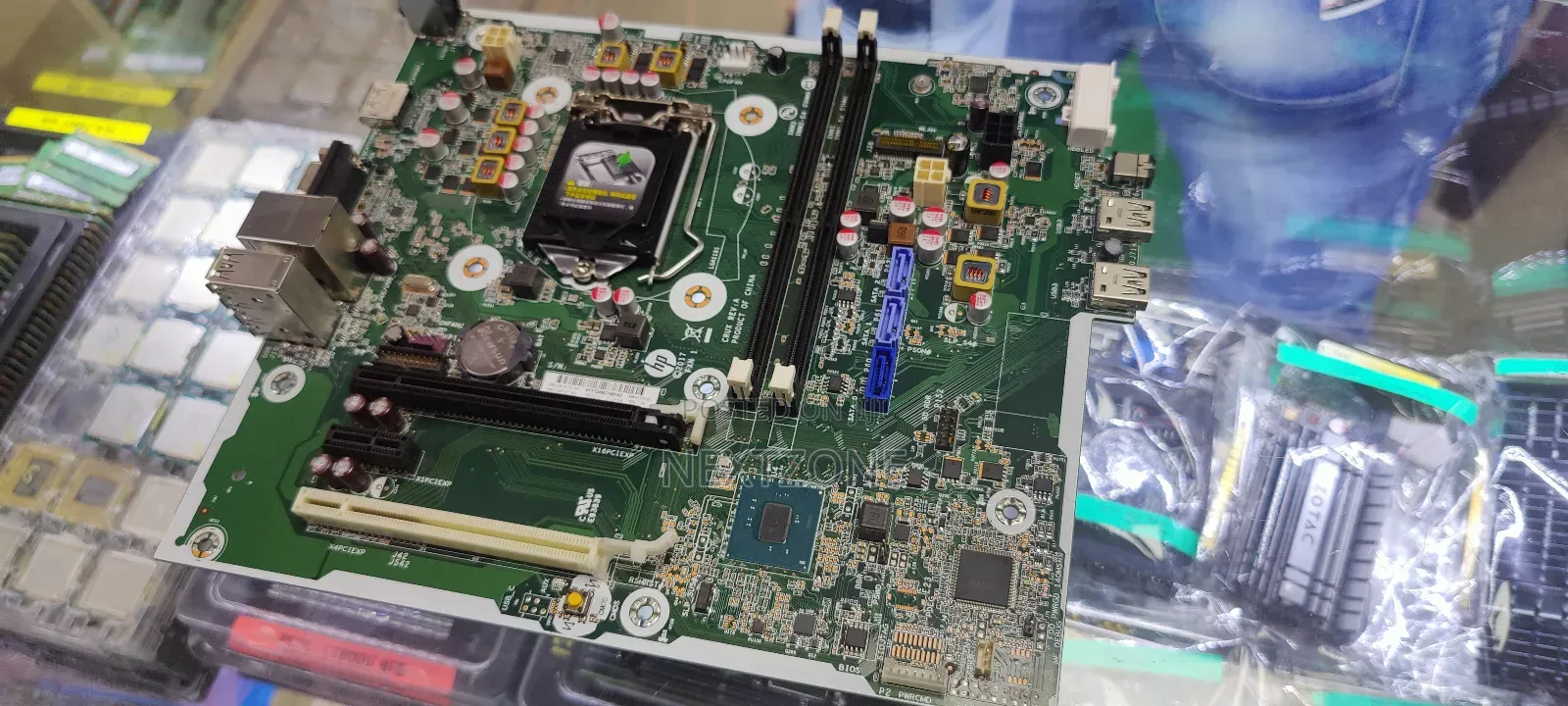 HP Pro Desk 400 G4