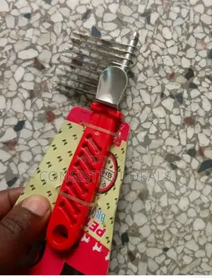 Steel Head Pet Comb
