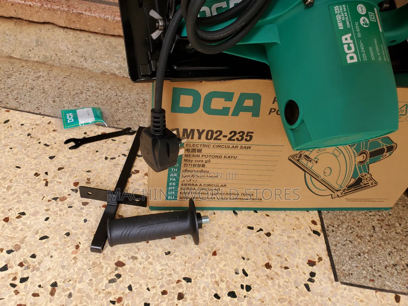 235mm Circular Saw DCA