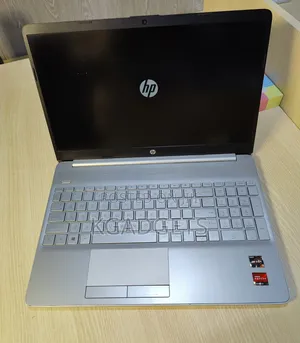 Laptop HP 15-Dw0037wm 8GB AMD Ryzen 3 HDD+SSD 256GB