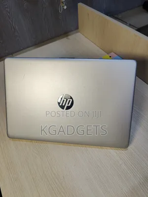 Laptop HP 15-Dw1197nia 8GB AMD Ryzen HDD+SSD 500GB