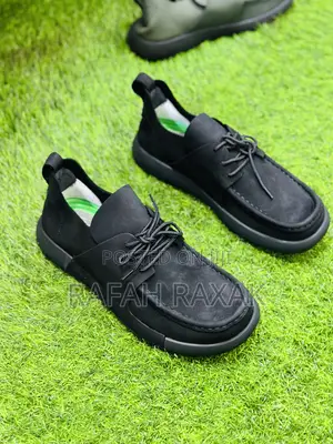 Clarks Casual Authentic Premium Leather Casual Low Shoes