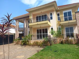 Furnished 6bdrm Duplex in Kira Tarmacked for sale