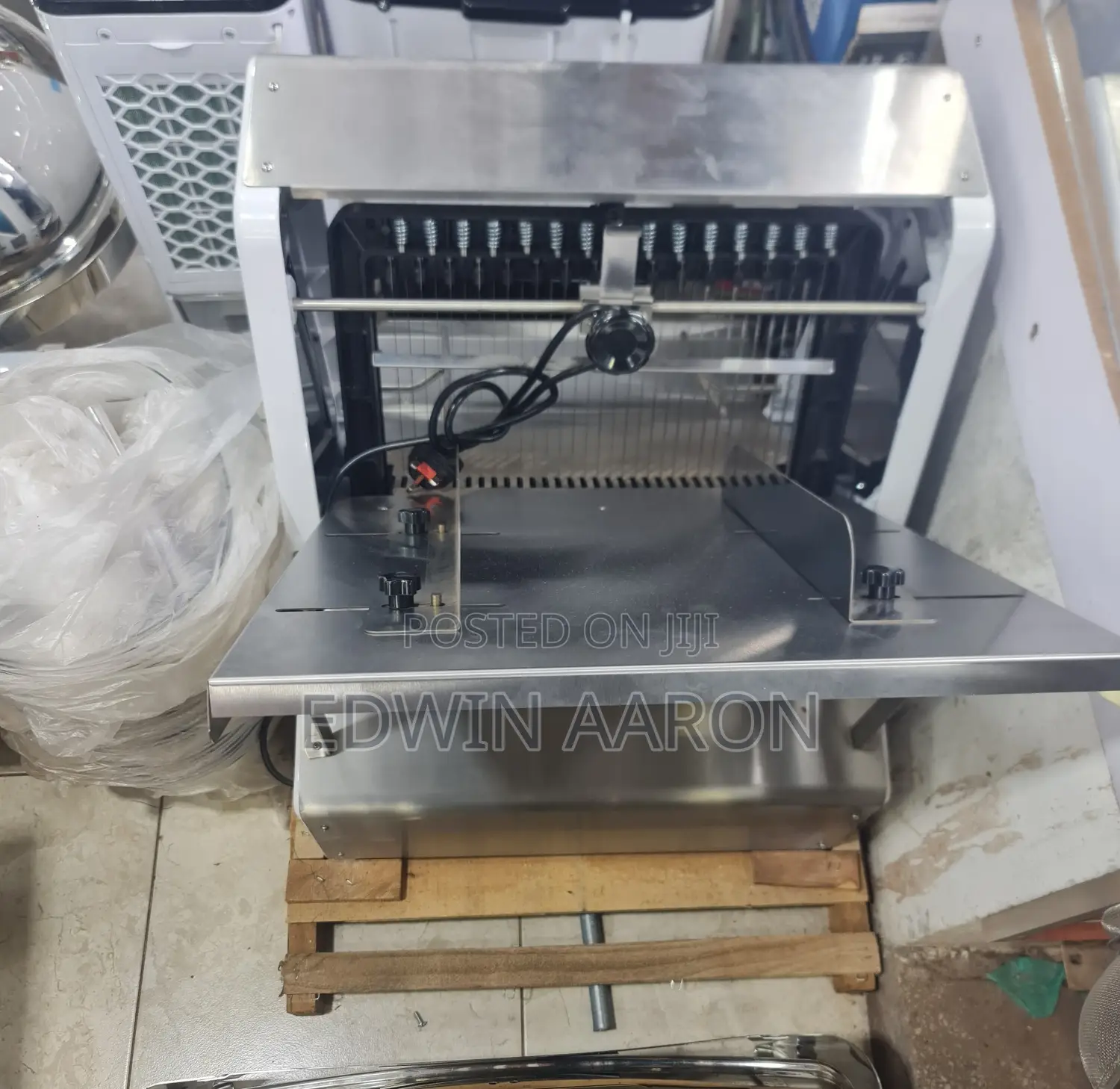 Commercial Bread Slicer