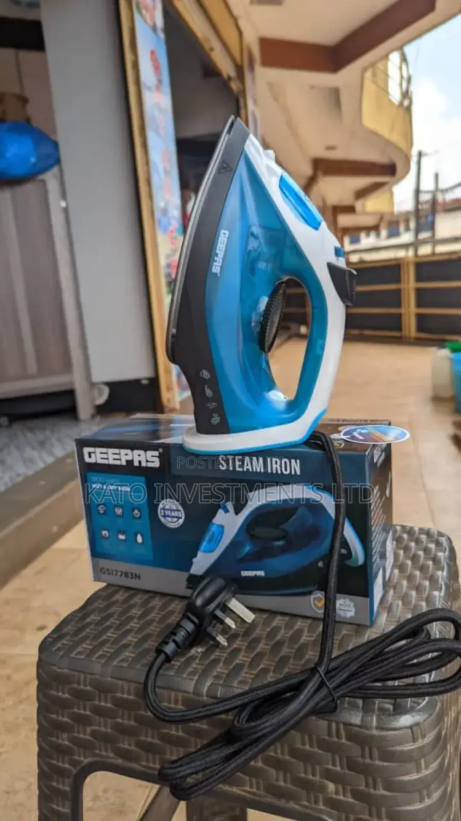 Geepas Steam Iron