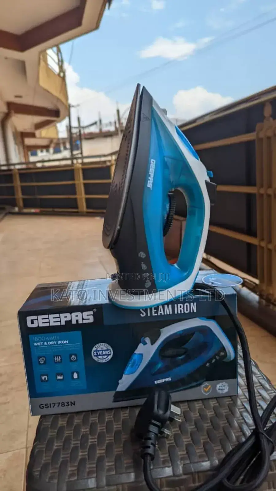 Geepas Steam Iron
