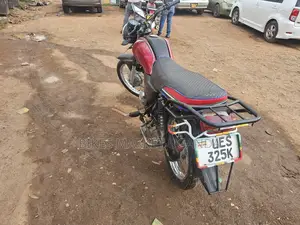 Yamaha Crux 2017 Red