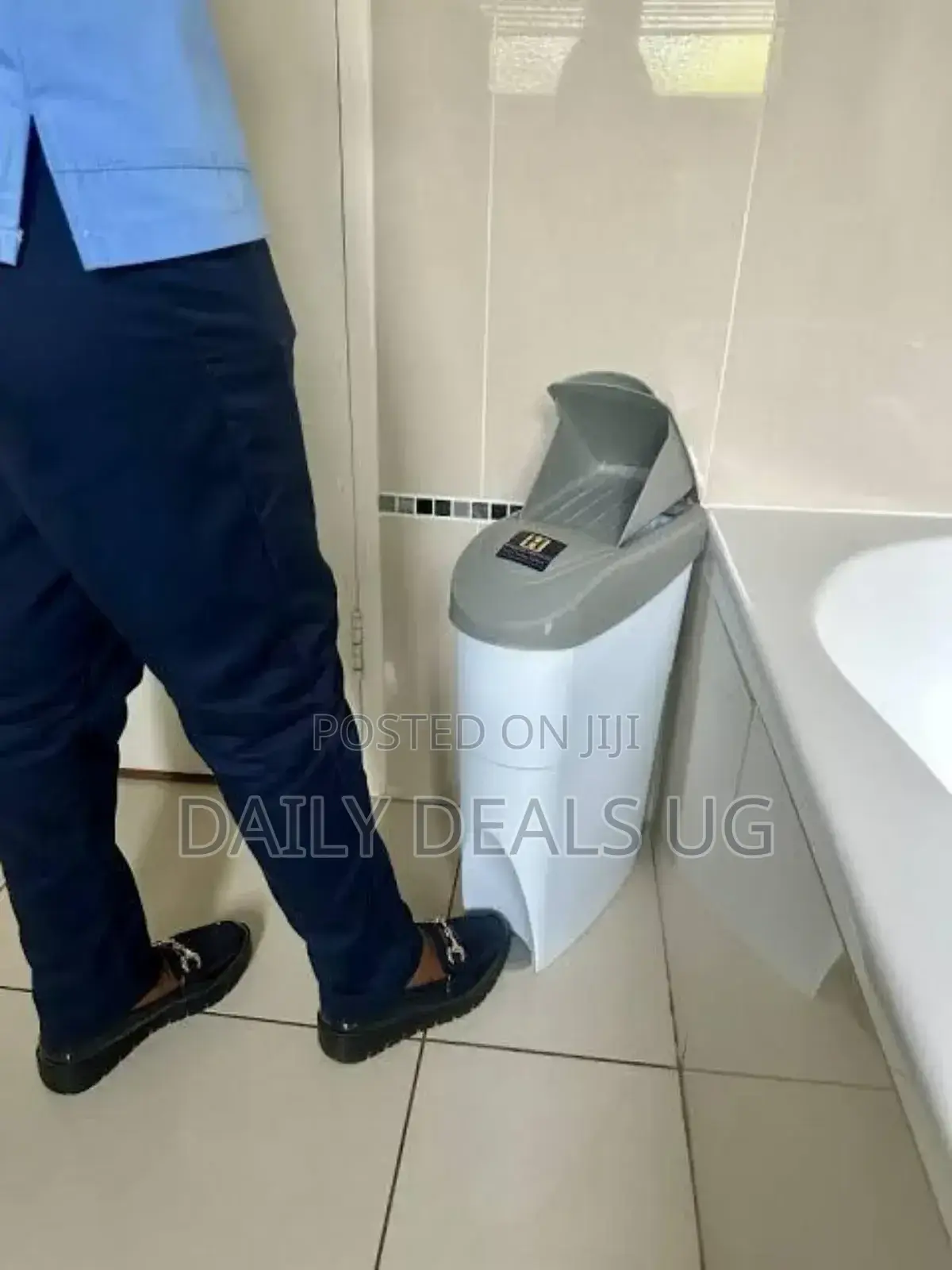 Plastic Sanitary Bin