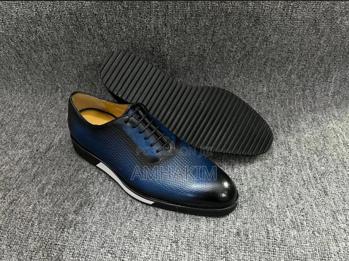 Classic Designer Leather Oxfords in Stock