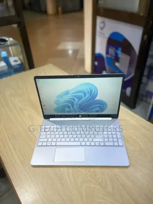 New Laptop HP Stream Laptop 8GB AMD Ryzen 3 SSD 512GB