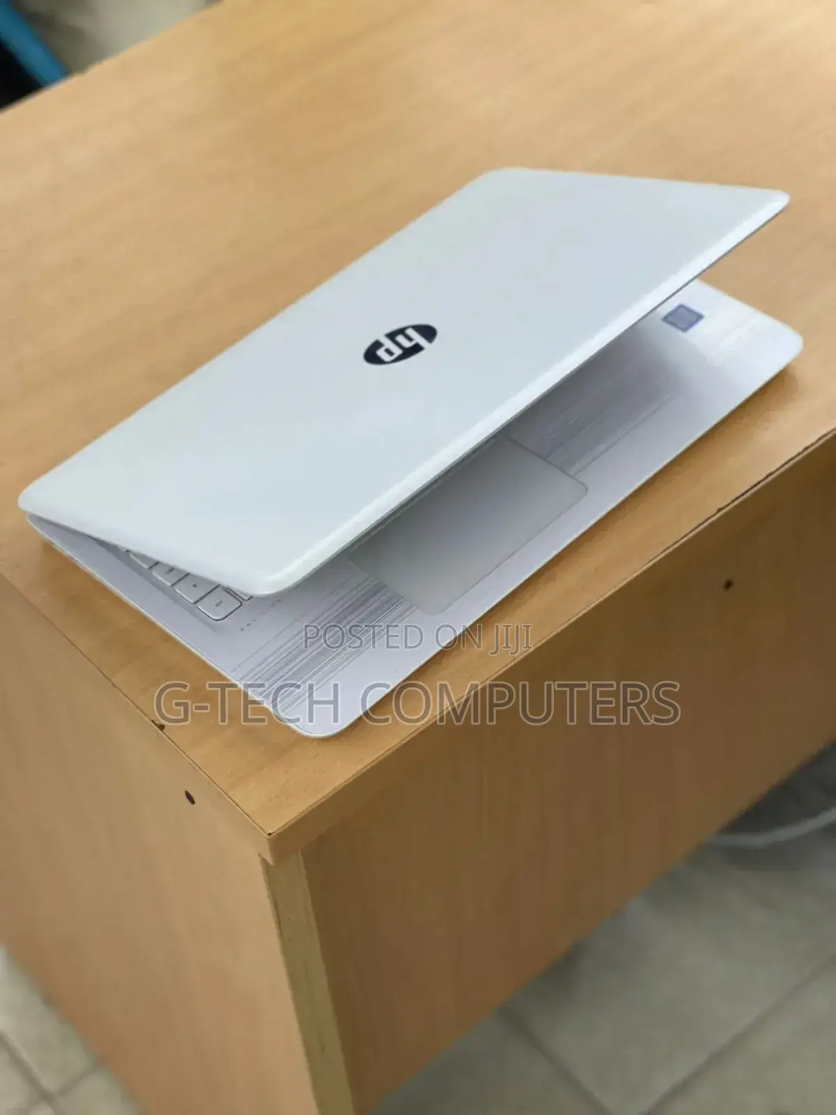 New Laptop HP Pavilion 10 8GB Intel Core I7 HDD 1T
