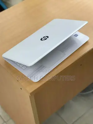 New Laptop HP Pavilion 10 8GB Intel Core I7 HDD 1T
