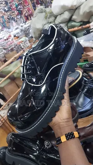 Givenchy Big Sole Leather Shoes