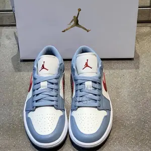 Classic Air Jordan 1low Blue Whisper