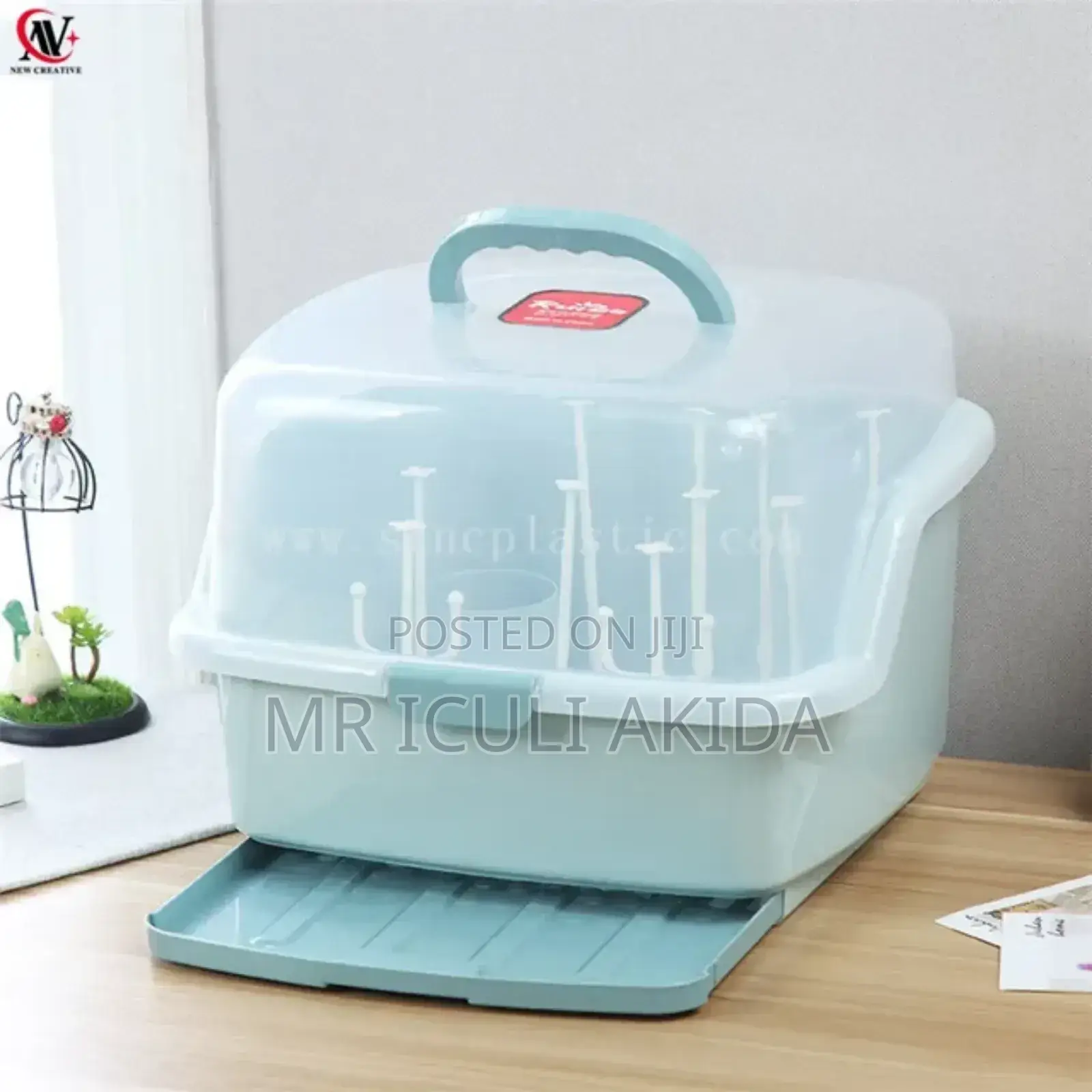 Plastic Baby Bottle Storage Drain Box With Drying Rack