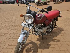 Bajaj Boxer 2023 Red