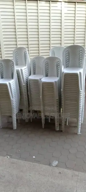 White Plastic Chairs Plastic Chairs